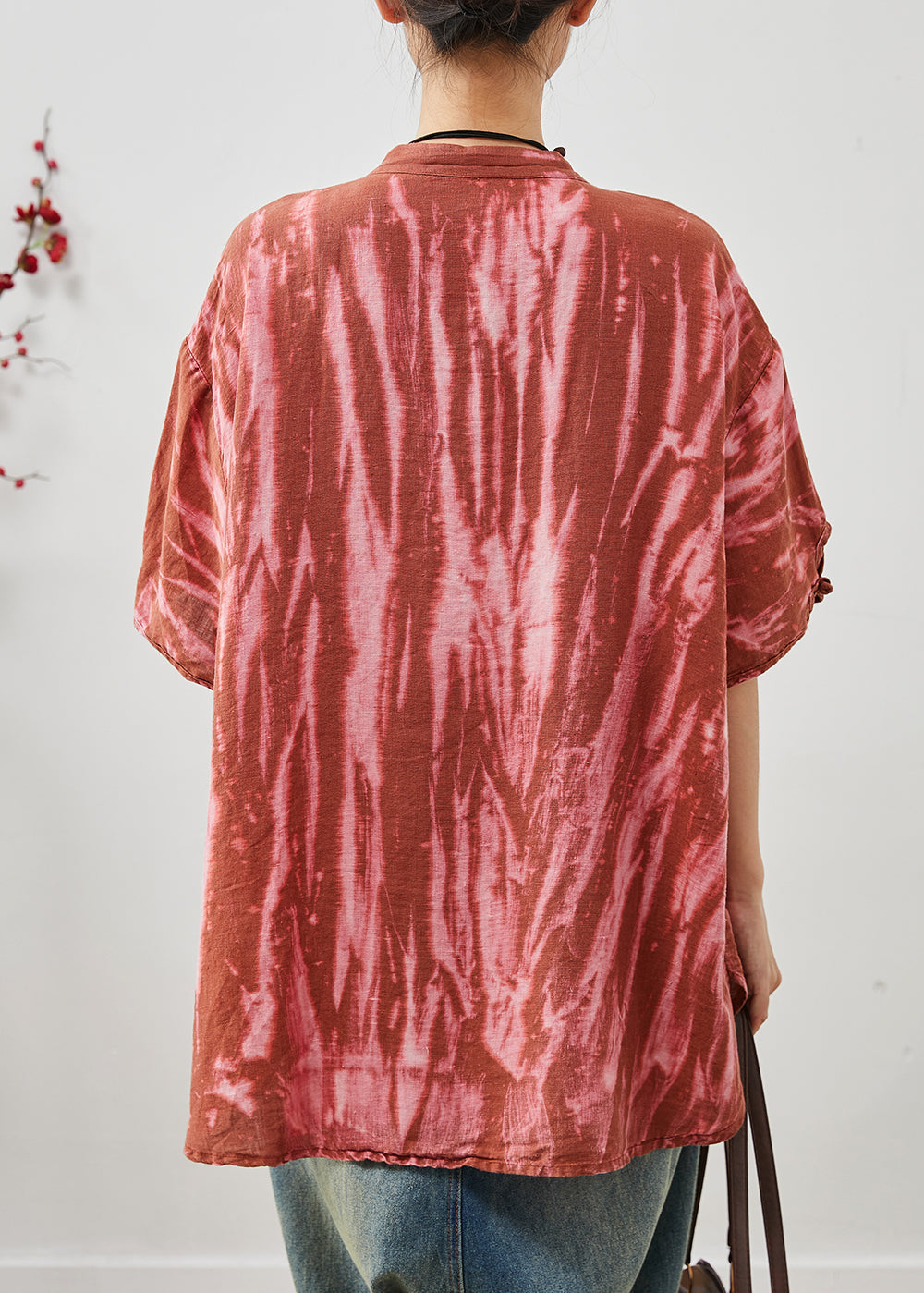 Beautifully Finished Top in a Timeless Design