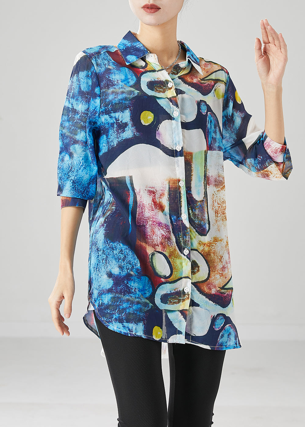 Effortlessly Elegant Top with a Timeless Design