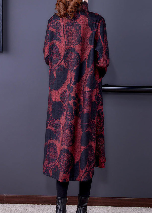 Beautifully Finished Coat in a Timeless Design