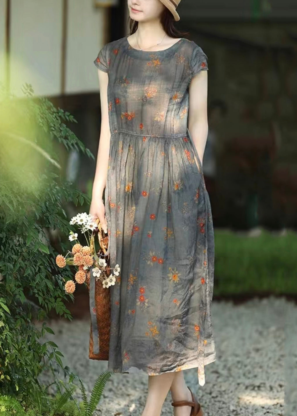 Beautifully Crafted Dress in a Classic Style