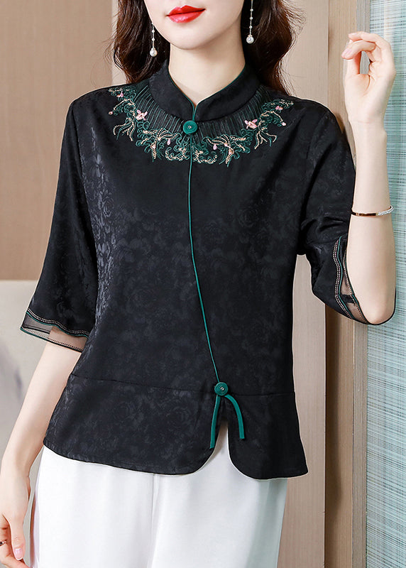 Effortlessly Elegant Shirt with a Timeless Design