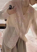 Well Tailored Blouse with a Graceful Silhouette