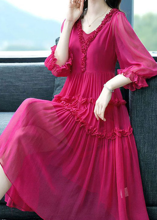 Well Tailored Dress with a Graceful Silhouette