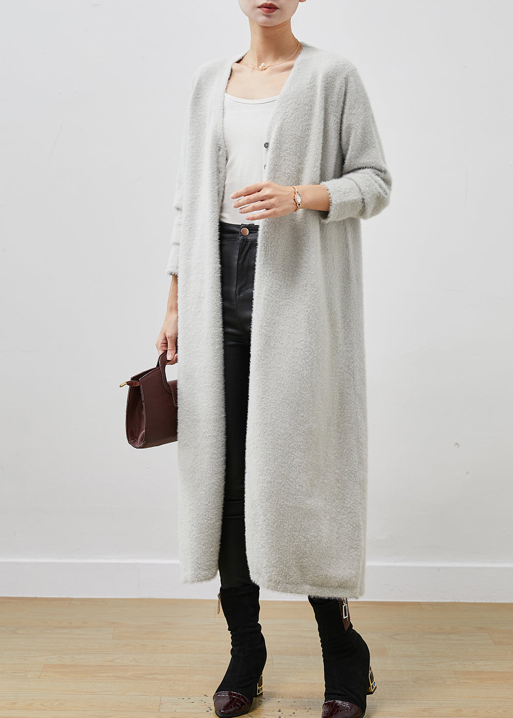 Effortlessly Elegant Coat with a Timeless Design