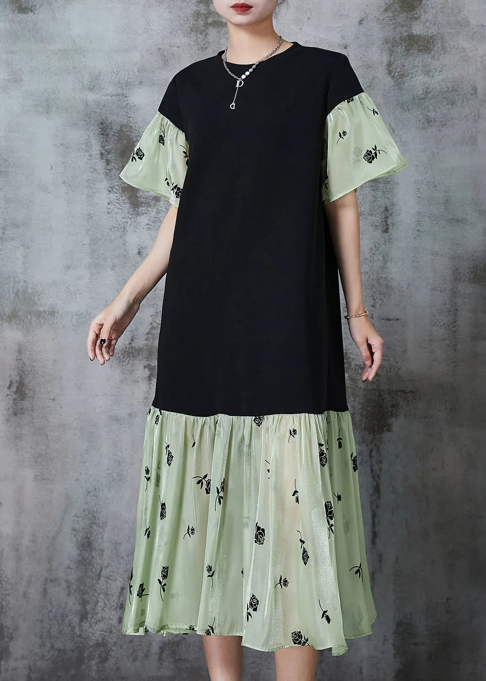 Classic Vintage & Enduringly Stylish Dress