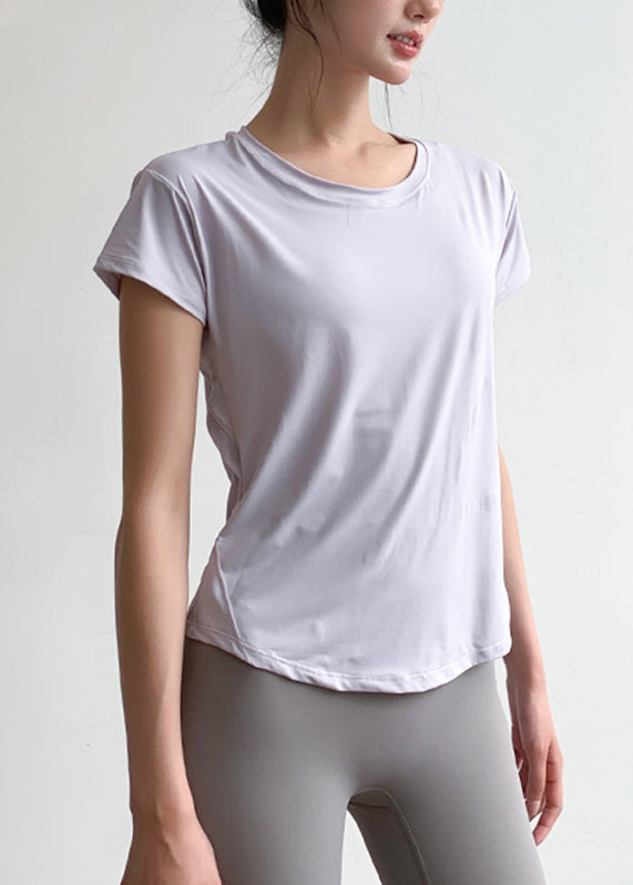 Well Tailored Top with a Graceful Silhouette