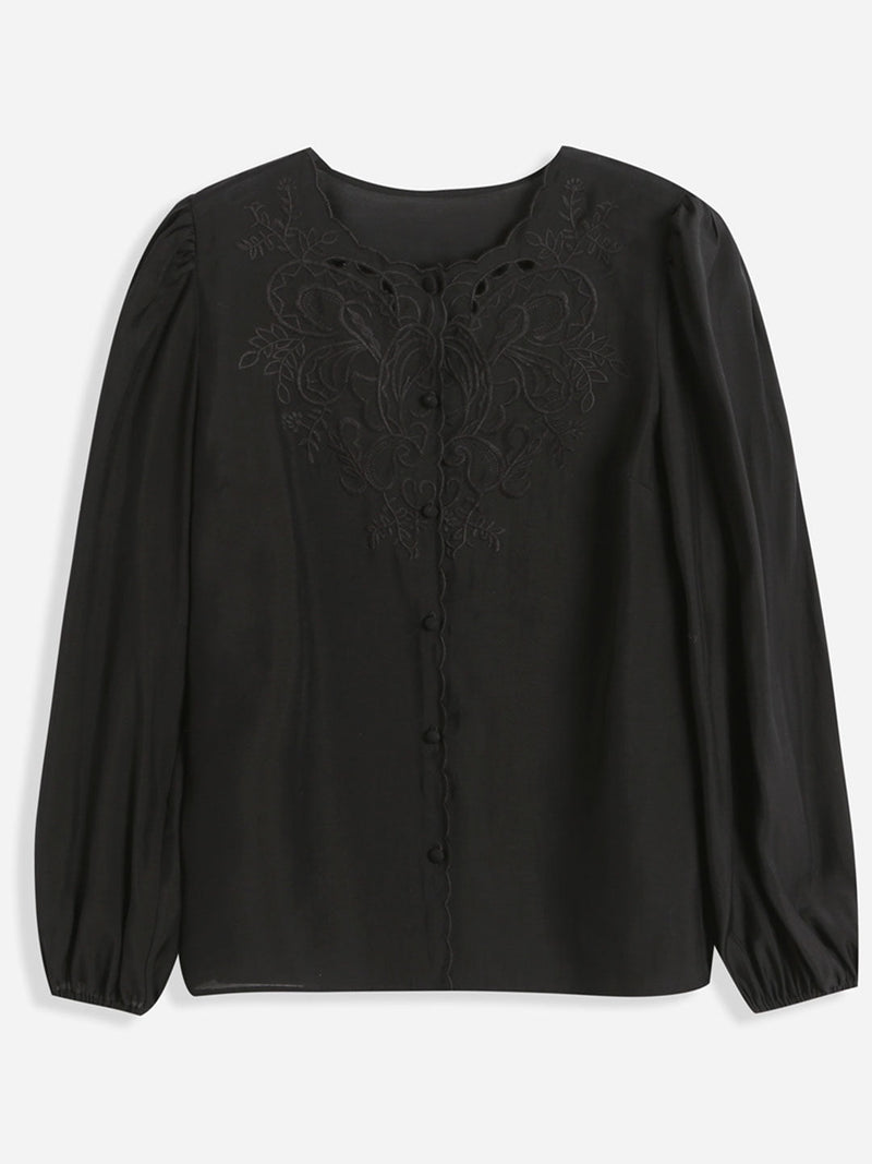Well Tailored Shirt with a Graceful Silhouette