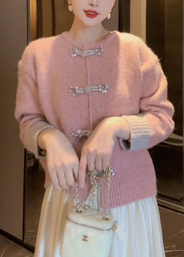Gracefully Styled Cardigan for Any Occasion