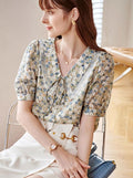 Effortlessly Elegant Blouse with a Timeless Design