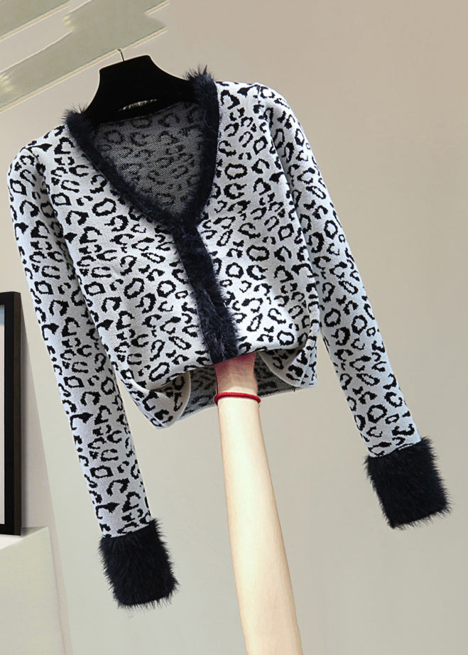 Elegantly Styled Sweater for Everyday Wear