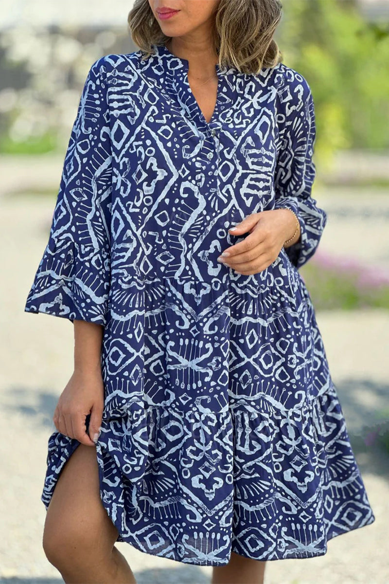 Well Tailored Dress with a Graceful Silhouette