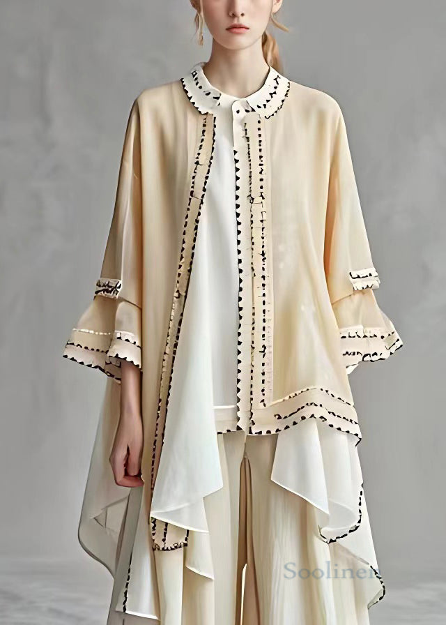 Beautifully Finished Coat in a Timeless Design