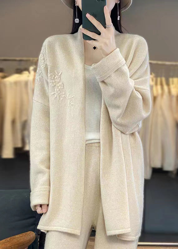 Gracefully Styled Cardigan for Any Occasion
