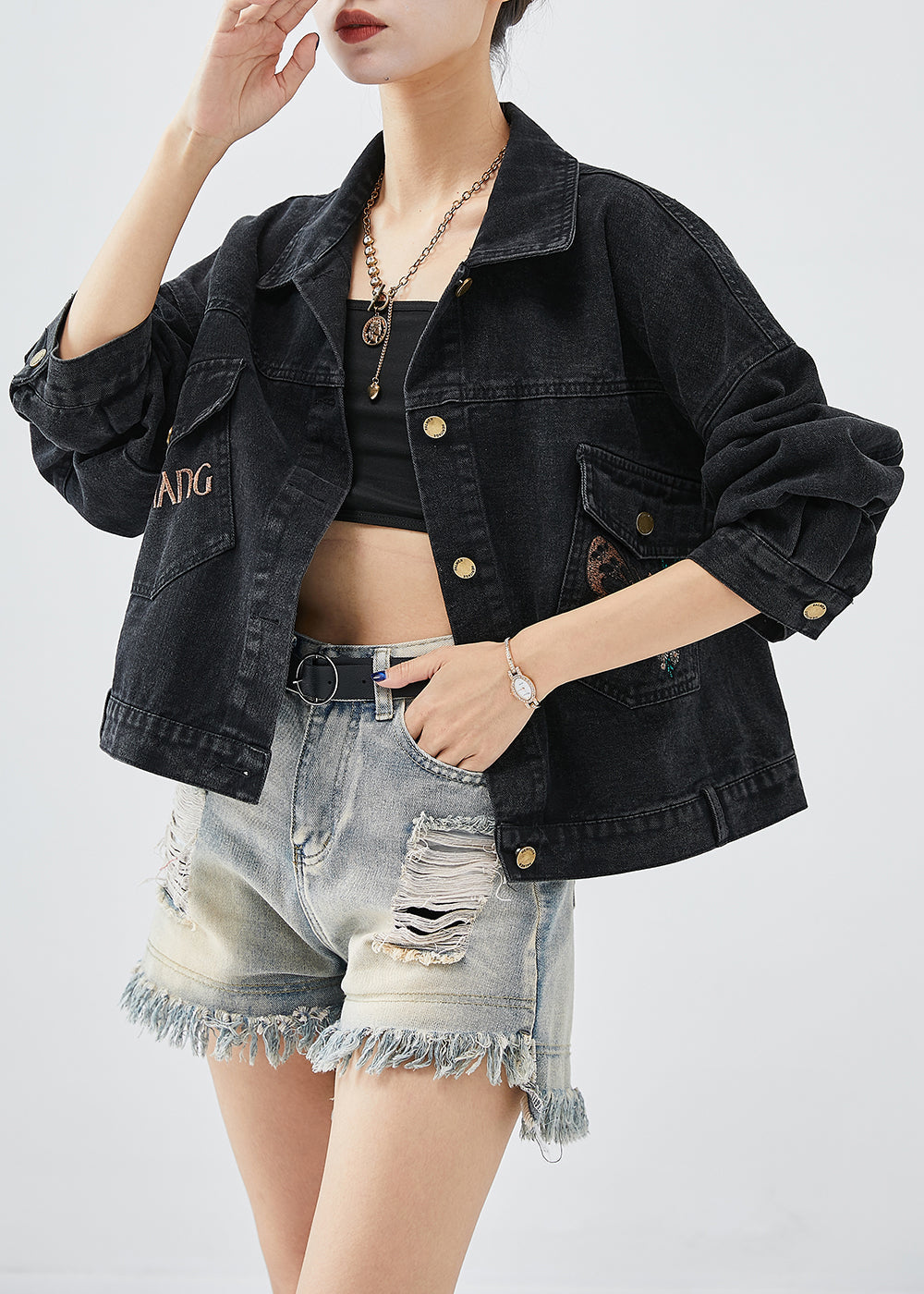 Gracefully Styled Jacket for Any Occasion