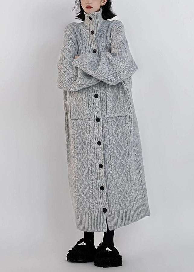 Well Tailored Cardigan with a Graceful Silhouette