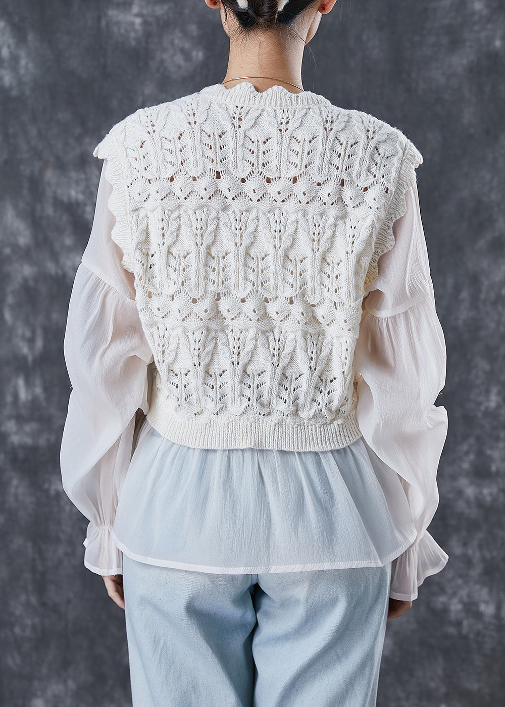 Beautifully Finished Top in a Timeless Design