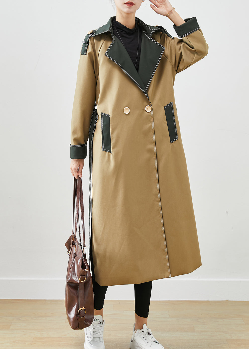 Effortlessly Elegant Coat with a Timeless Design