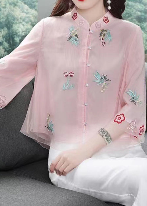 Effortlessly Elegant Top with a Timeless Design