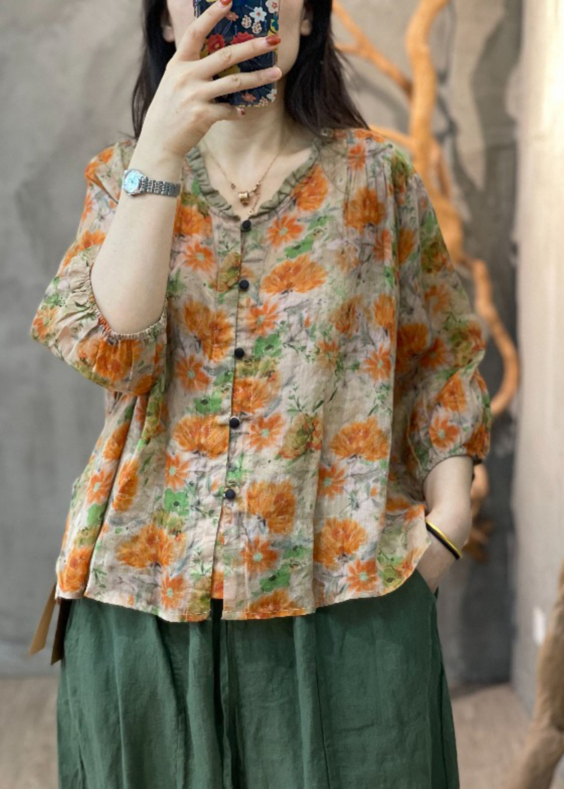 Well Tailored Shirt with a Graceful Silhouette