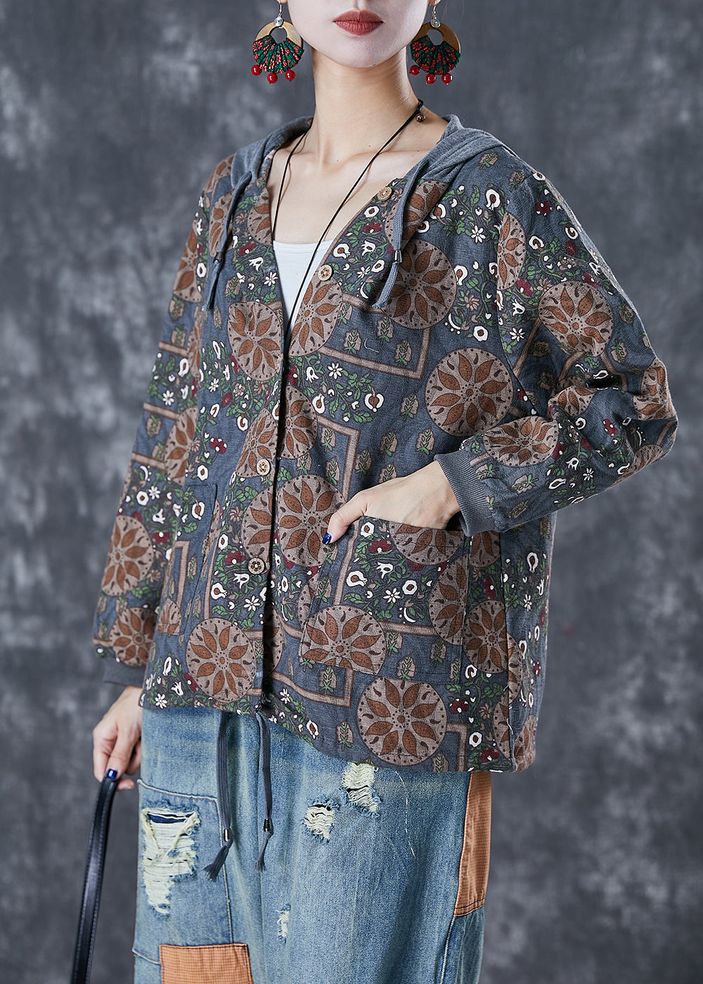 Elegantly Styled Jacket for Everyday Wear