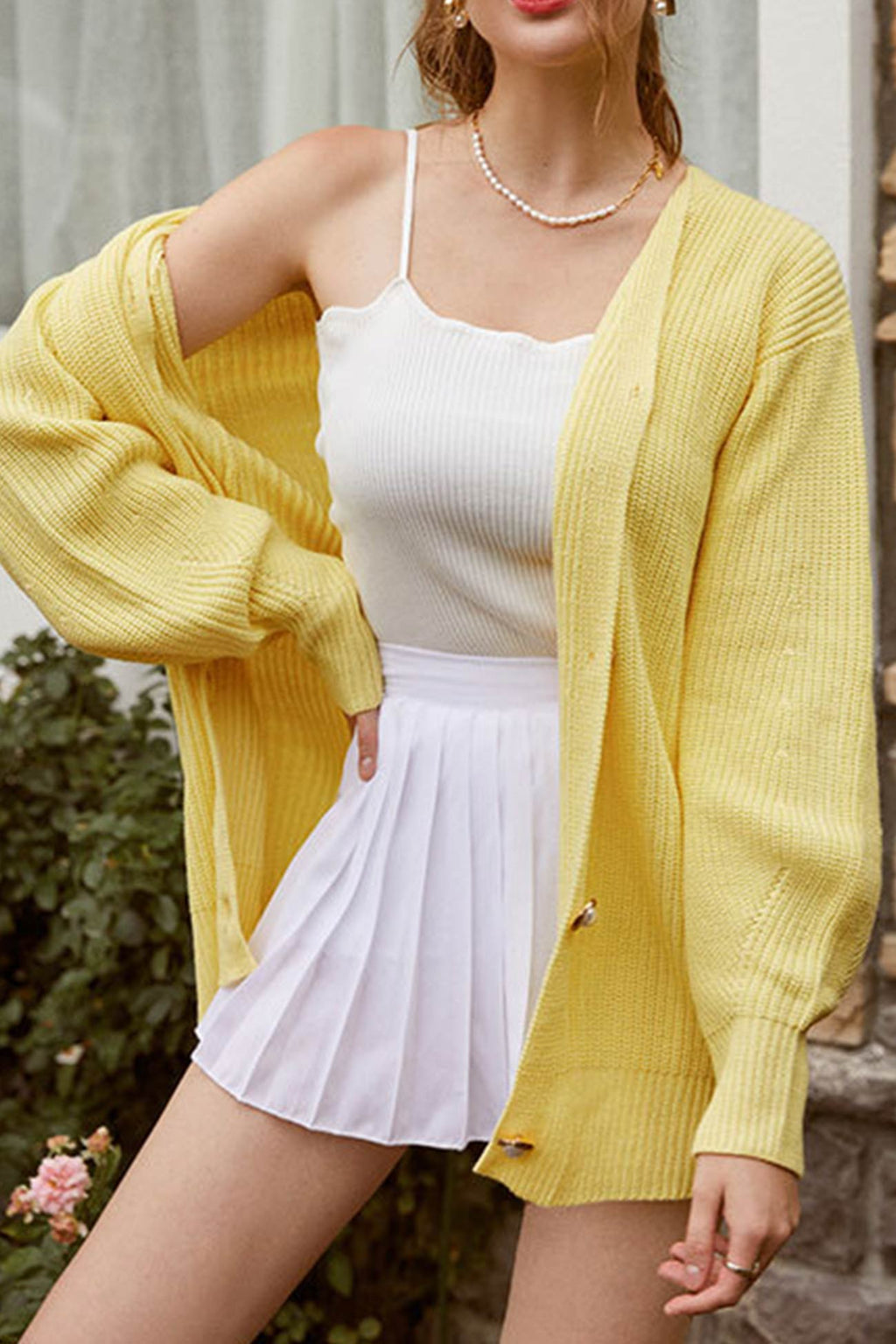 Effortlessly Elegant Cardigan with a Timeless Design