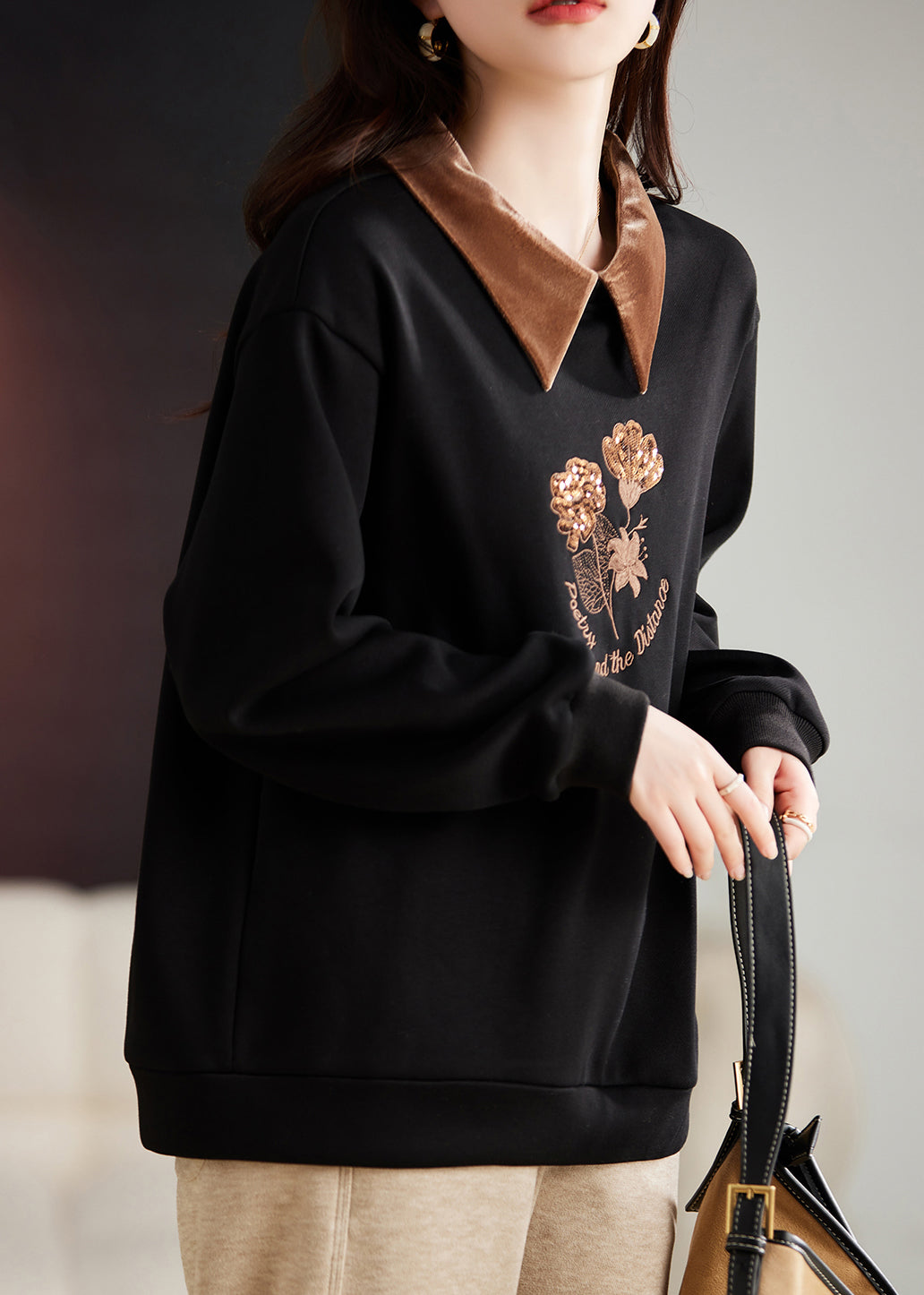 Well Tailored Top with a Graceful Silhouette