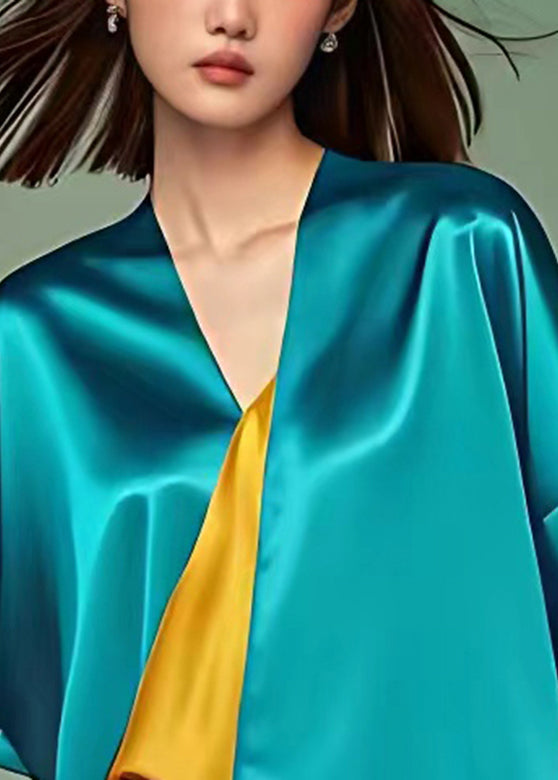Well Tailored Top with a Graceful Silhouette
