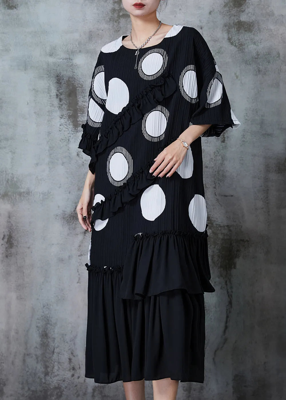 Gracefully Styled Dress for Any Occasion