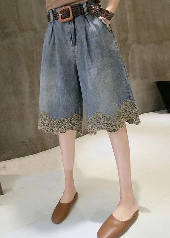 Effortlessly Elegant Pants with a Timeless Design