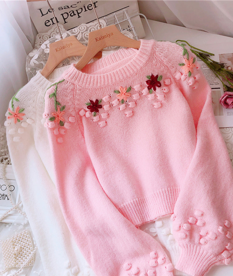 Classic Vintage Sweater with a Flattering Fit