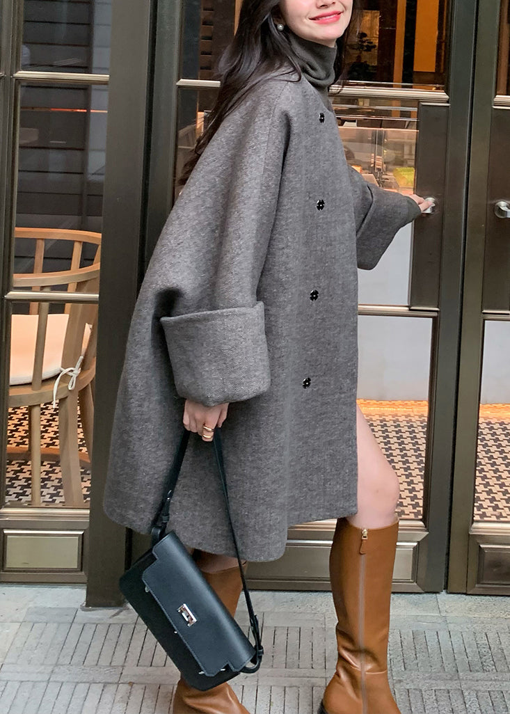 Elegantly Styled Coat for Everyday Wear