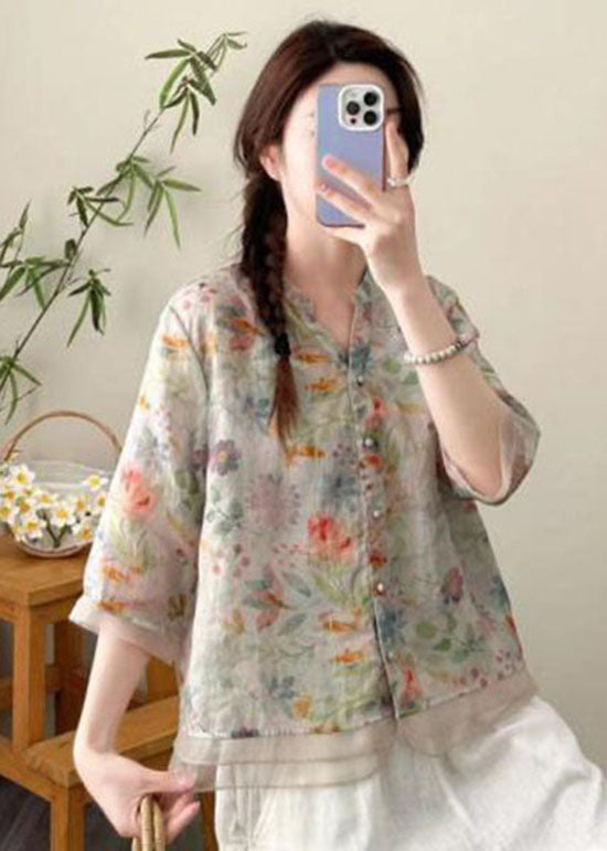 Well Tailored Top with a Graceful Silhouette