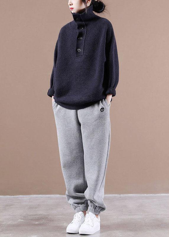 Classic Vintage Sweater with a Flattering Fit