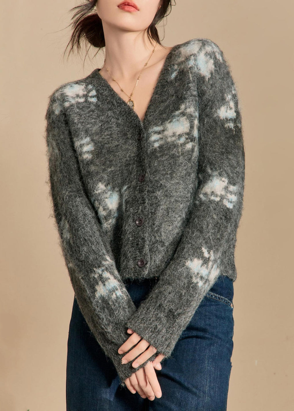 Classic Vintage Sweater with a Flattering Fit