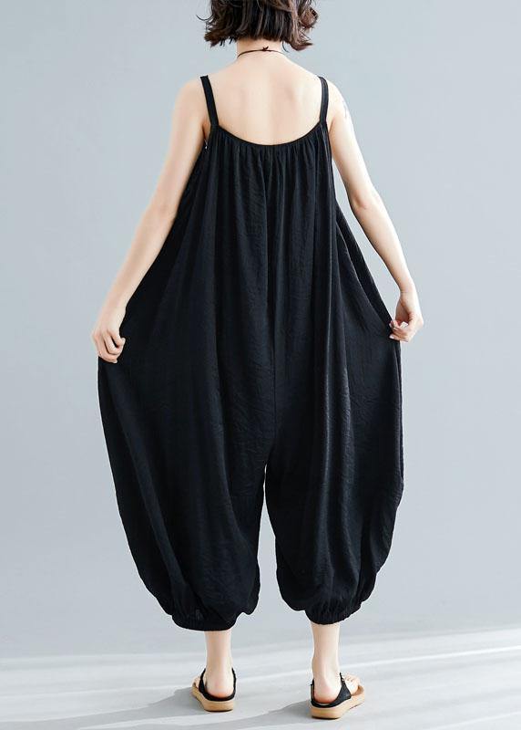 Effortlessly Elegant Pants with a Timeless Design