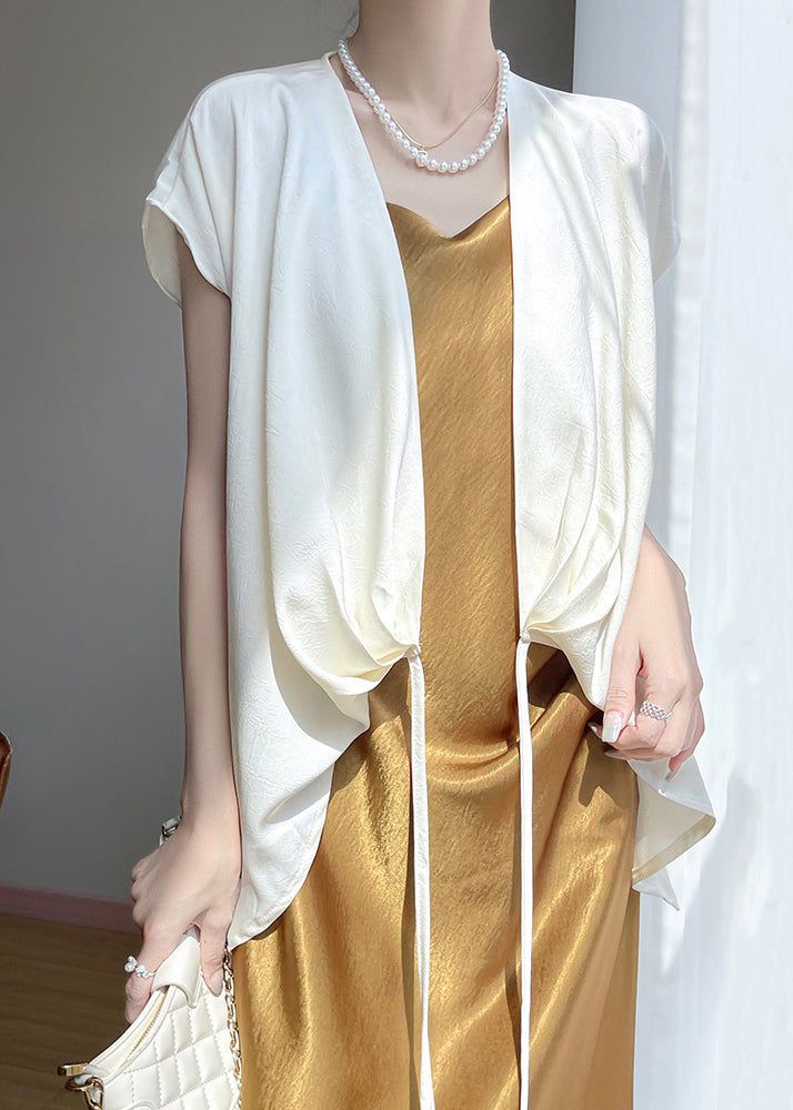 Effortlessly Elegant Blouse with a Timeless Design