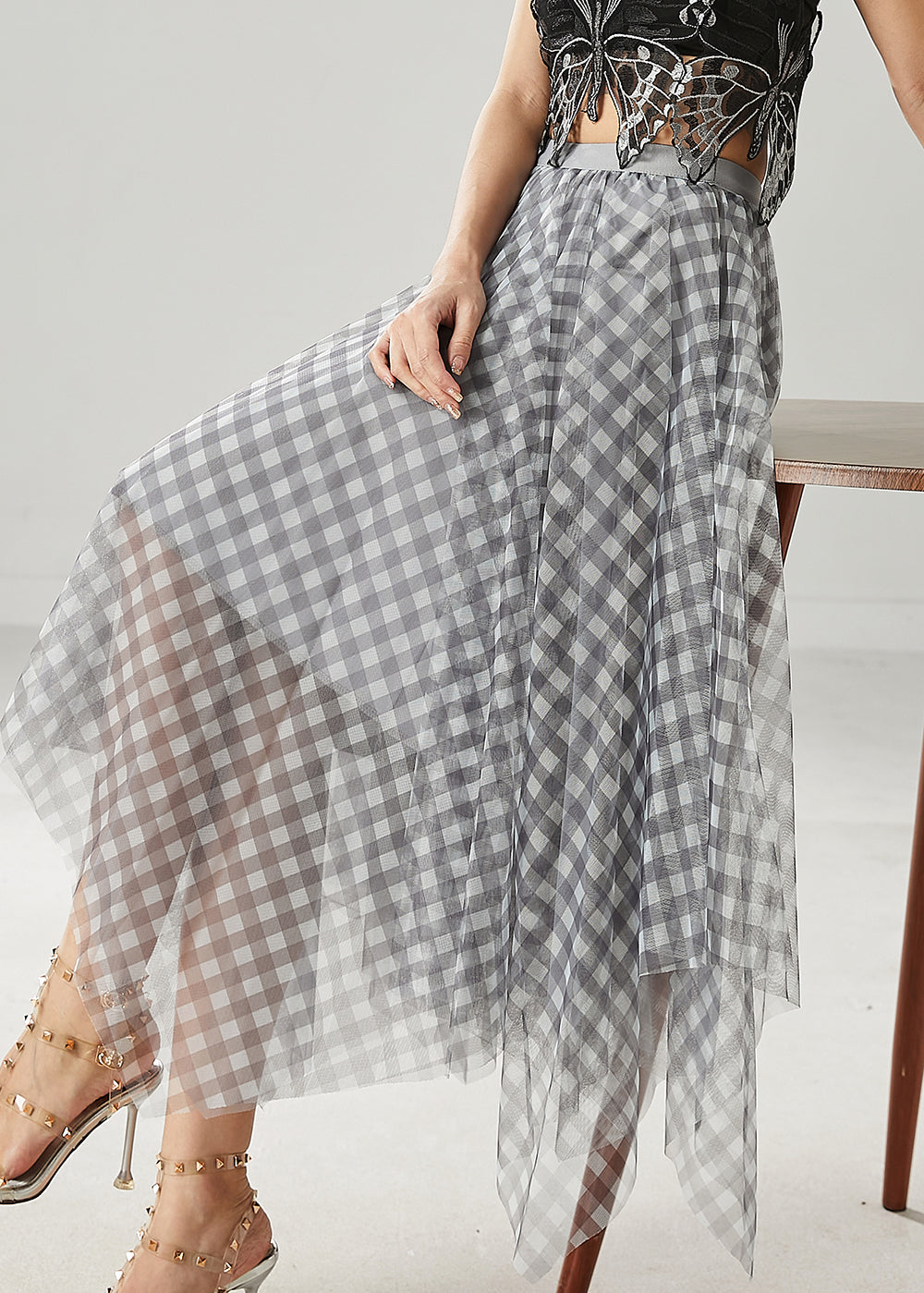 Effortlessly Elegant Garment with a Timeless Design