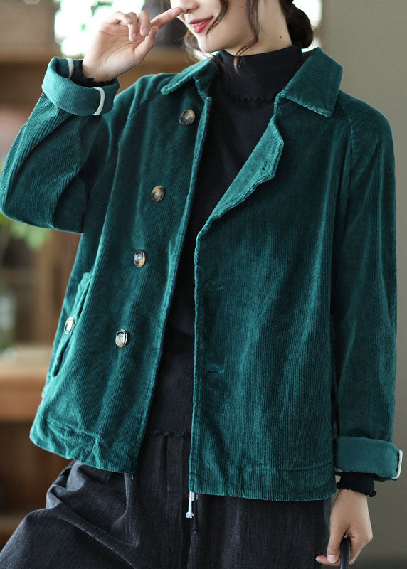 Well Tailored Coat with a Graceful Silhouette