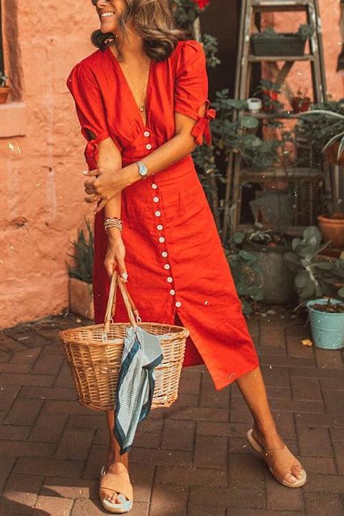 Gracefully Styled Dress for Any Occasion