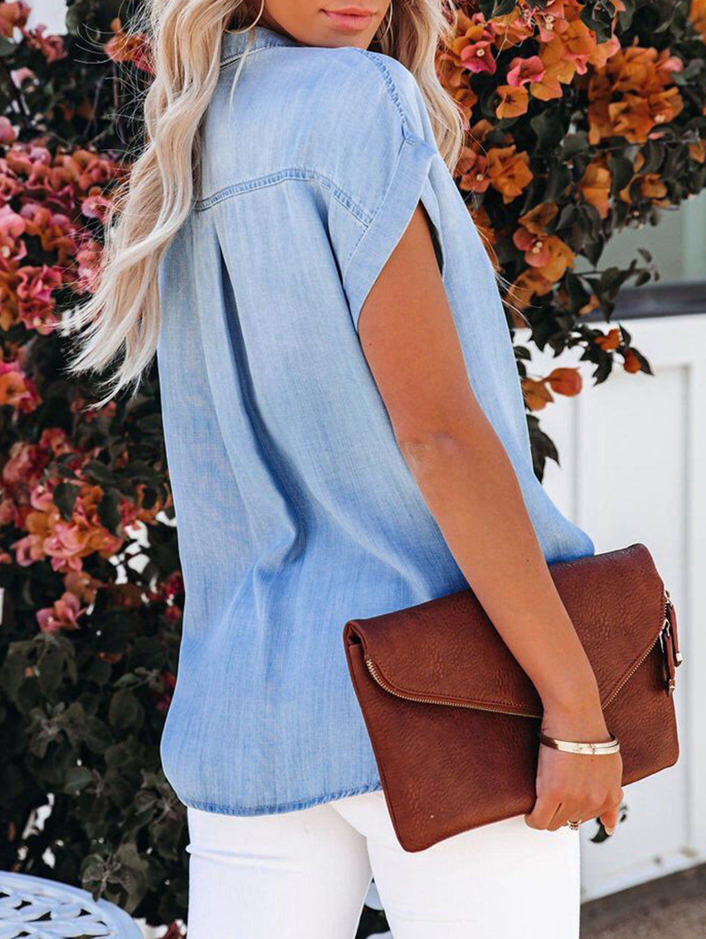 Effortlessly Elegant Shirt with a Timeless Design
