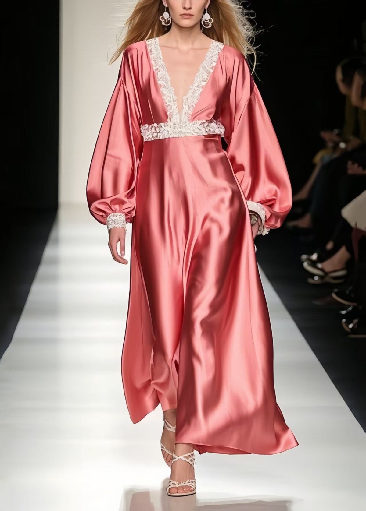 Beautifully Finished Dress in a Timeless Design