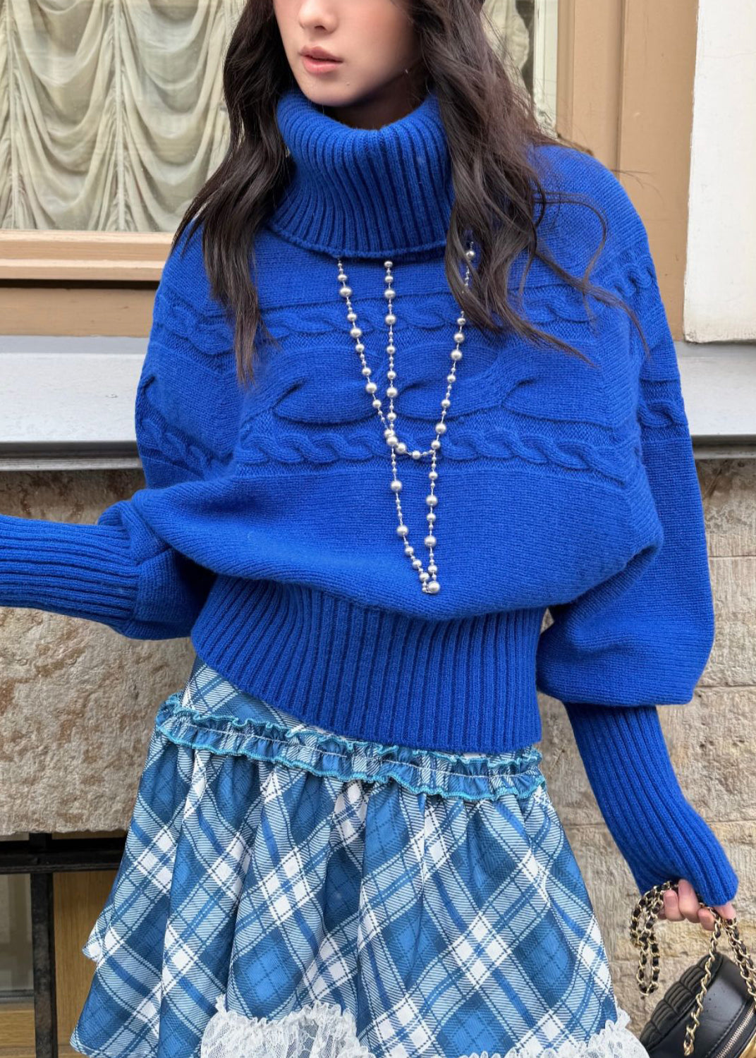 Effortlessly Elegant Sweater with a Timeless Design