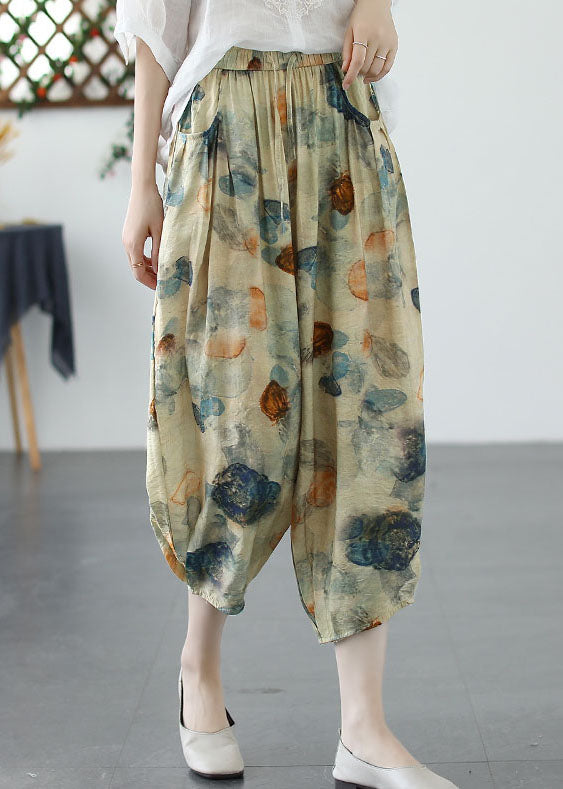 Effortlessly Elegant Pants with a Timeless Design