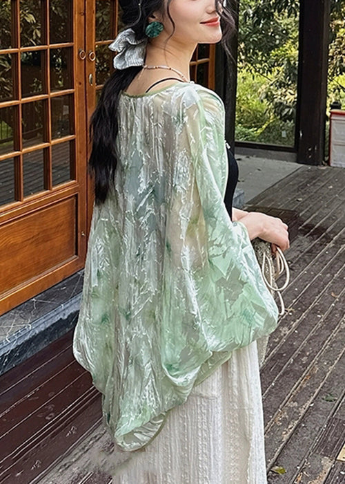 Well Tailored Cardigan with a Graceful Silhouette