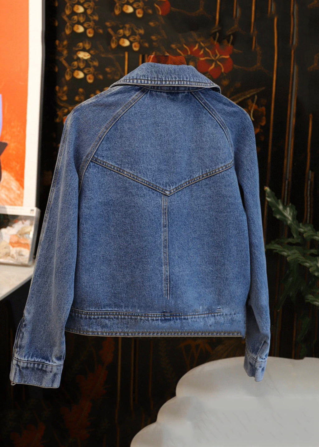 Effortlessly Elegant Coat with a Timeless Design