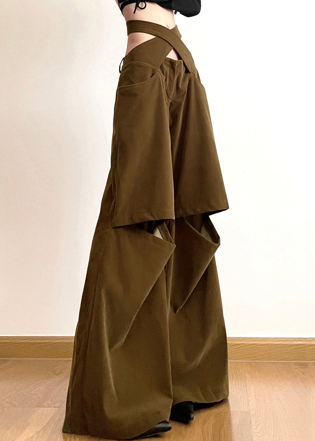 A Vintage Style Pants with Delicate Timeless Details
