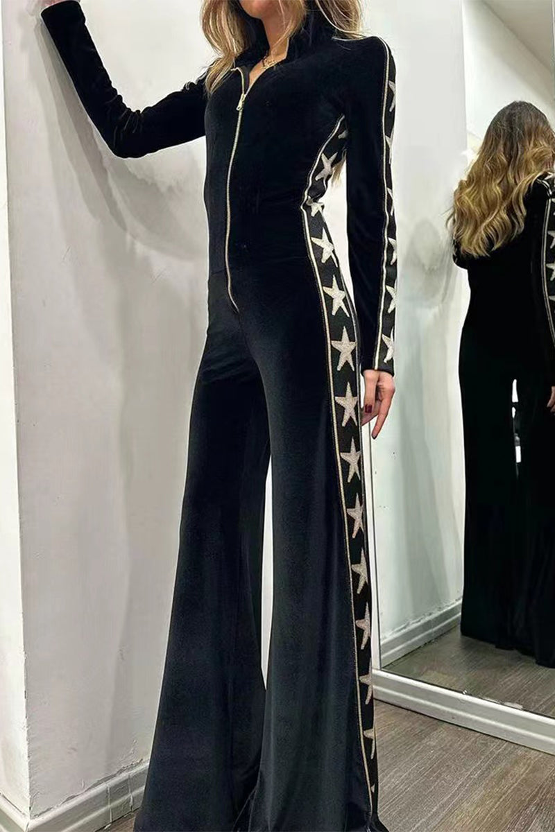 Effortlessly Elegant Garment with a Timeless Design