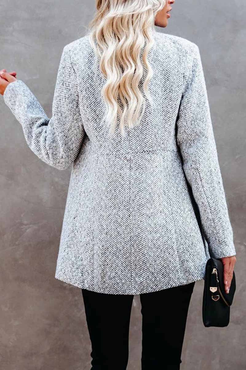 Gracefully Styled Coat for Any Occasion