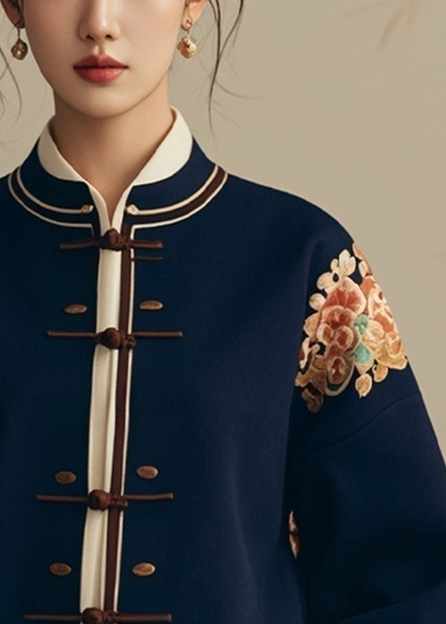Effortlessly Elegant Coat with a Timeless Design
