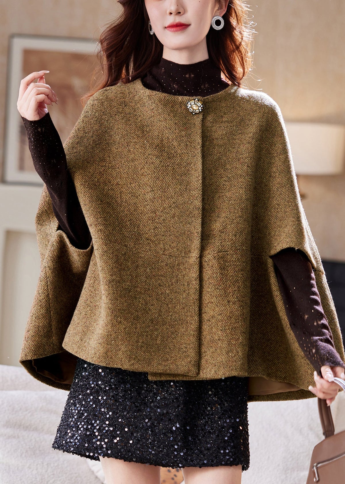 Well Tailored Coat with a Graceful Silhouette